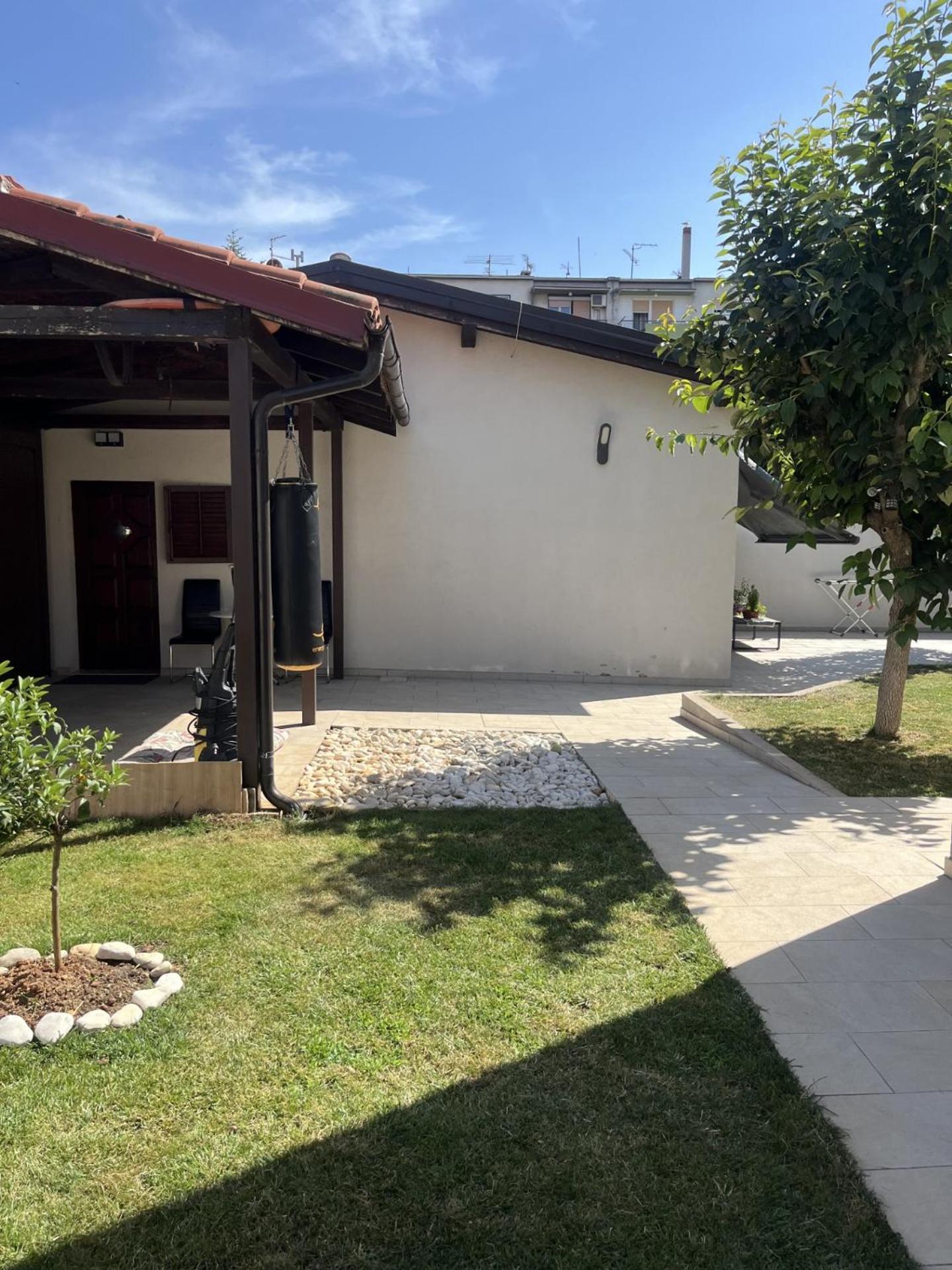 Small House Nea In City Center-With Free Parking Pula Extérieur photo