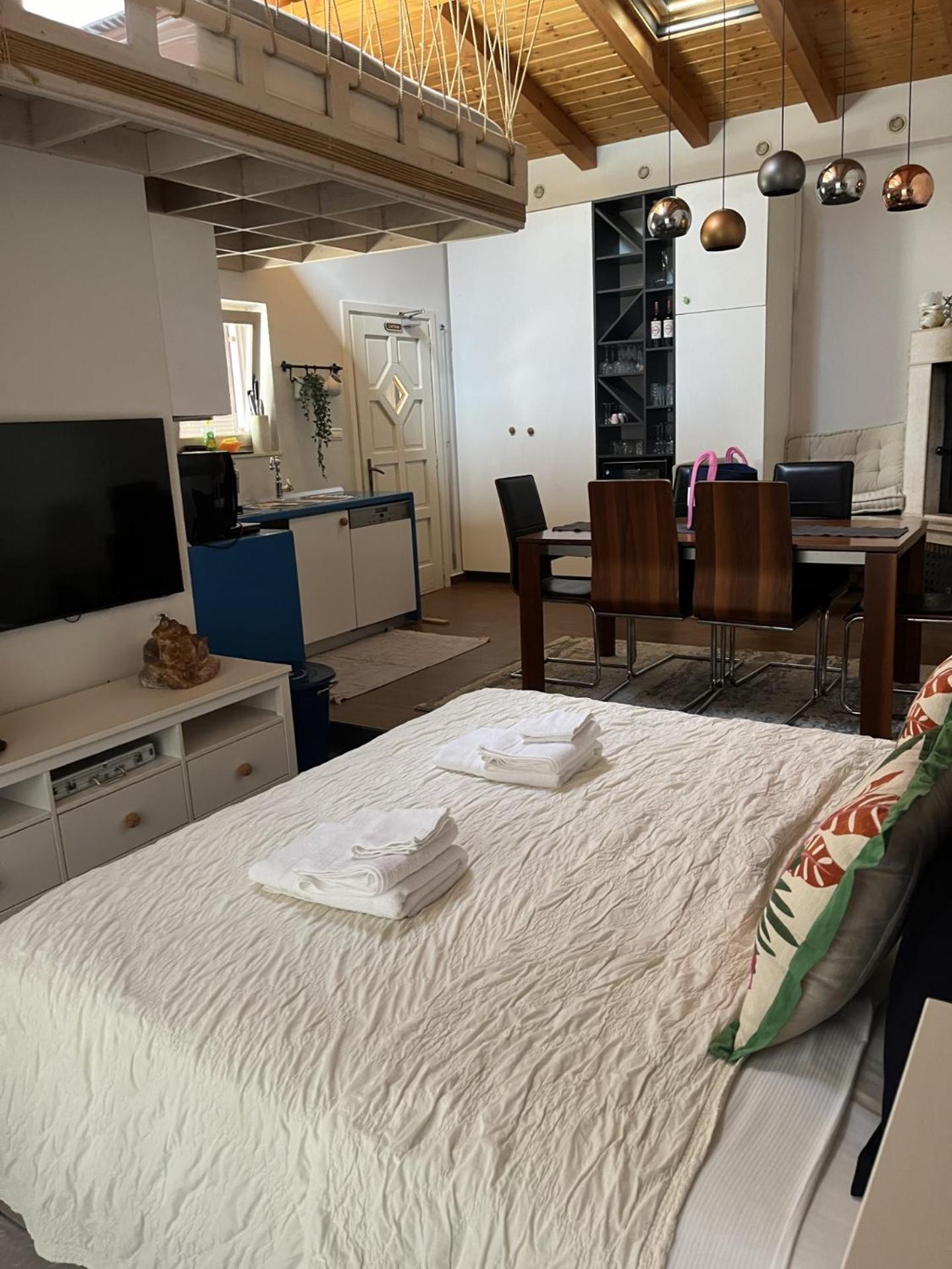 Small House Nea In City Center-With Free Parking Pula Extérieur photo